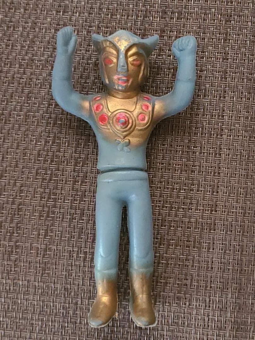 当時物 ウルトラマンレオ パチ ソフビ 無版権 バンザイポーズ - メルカリ