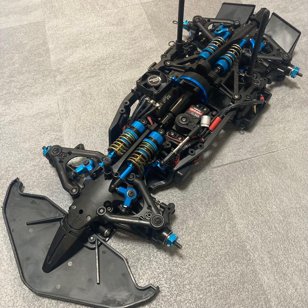 タミヤTC01、フルオプション、メカ付き、カット済み未塗装ボディ付き