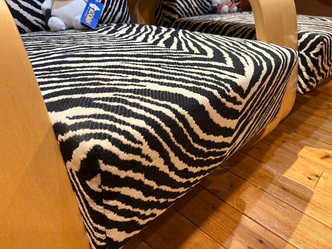 北欧家具Artek / アルテックタンクソファ400ゼブラ一脚 - メルカリ