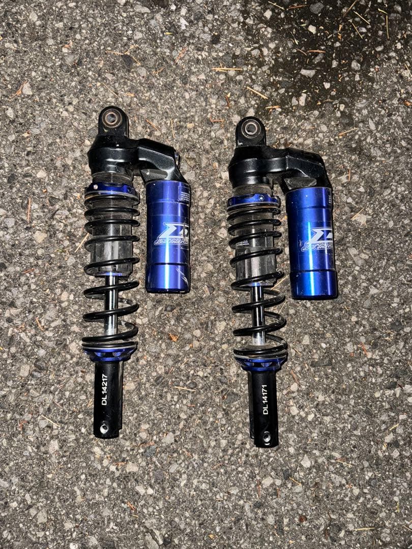 ぽんずちゃん様専用 シグナスx リアサス DJ1 - メルカリ