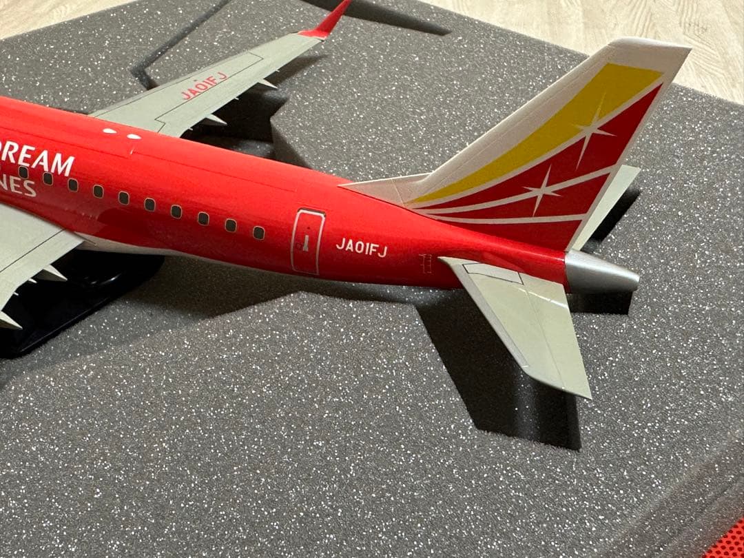 1/100 FDA フジドリームエアラインズ エンブラエル175 レッド - メルカリ