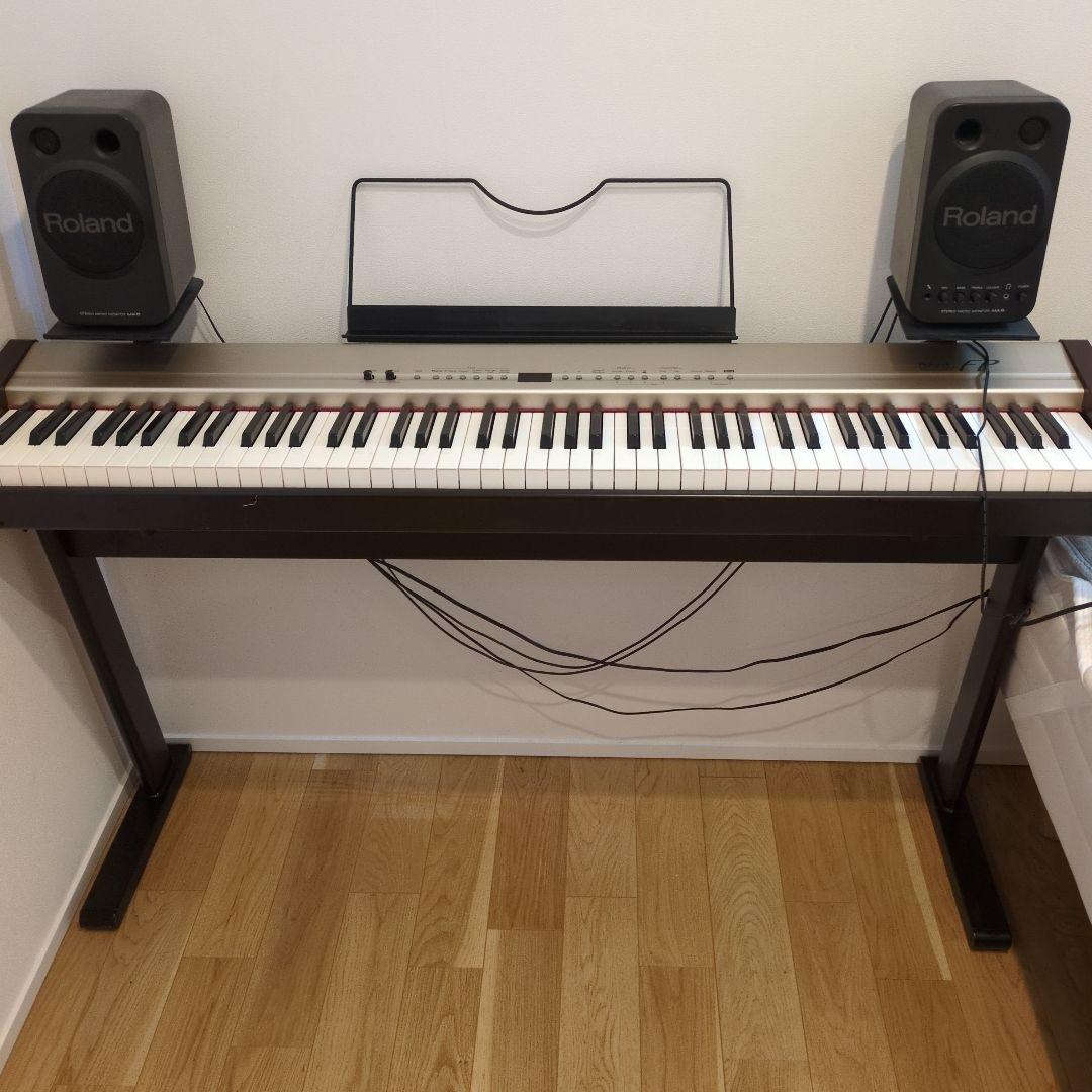 Roland電子ピアノ☆ペダル付き - メルカリ