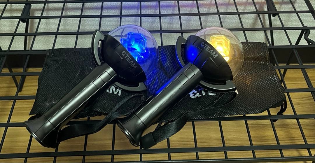 YuuChan様専用】&TEAM ペンライト 2セット - メルカリ