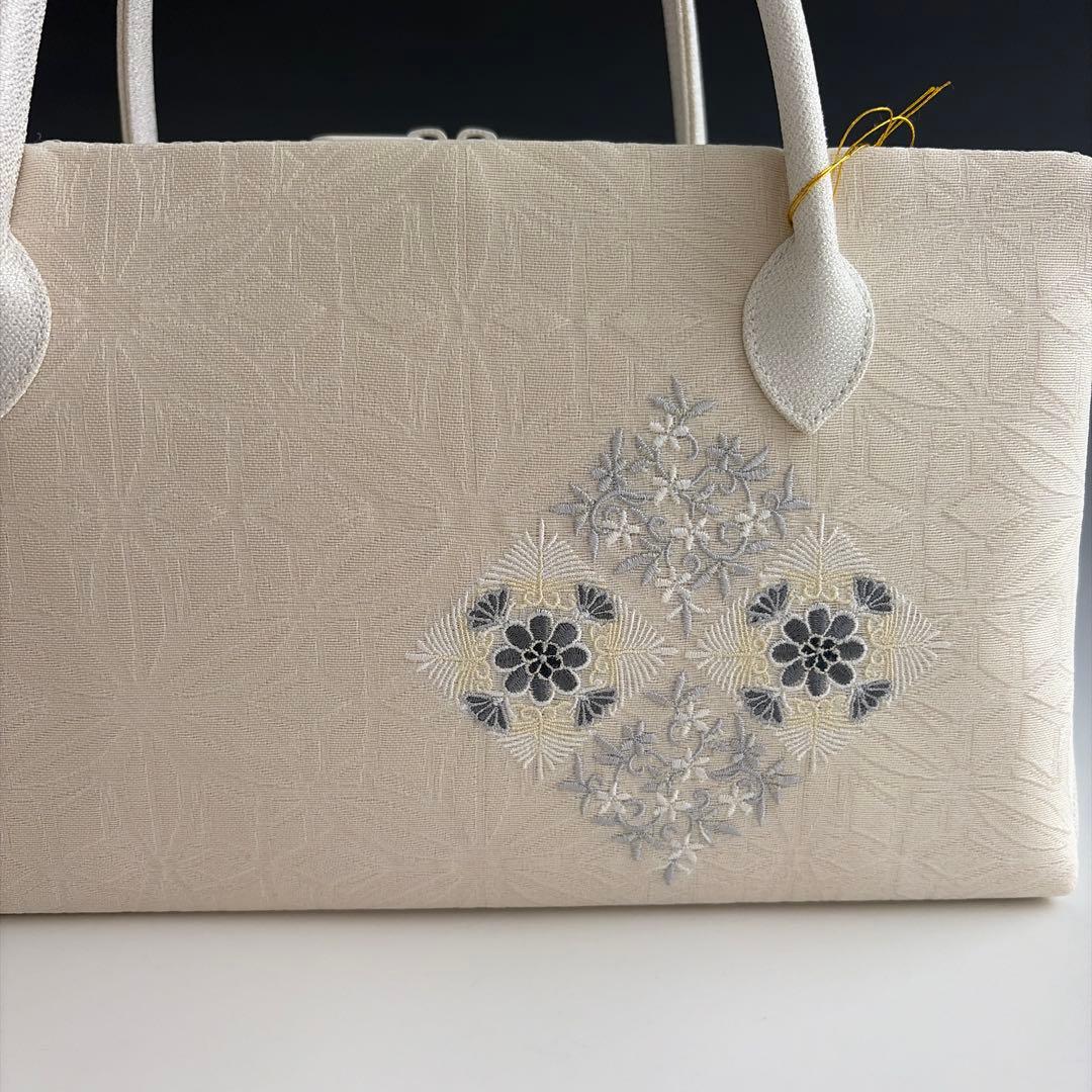 新品未使用 刺繍入り京都 西陣 正絹 帯使用 利休バッグ26209 - メルカリ