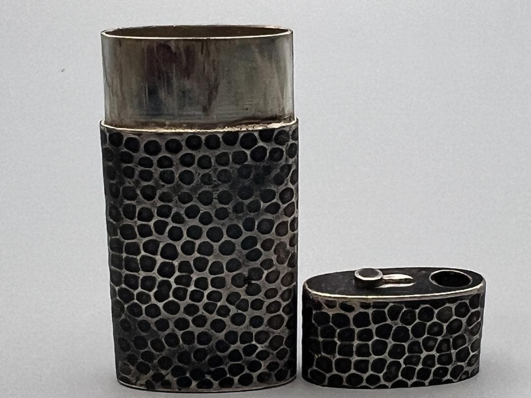 Ace様専用 銀製 仁丹ケース 槌目 レトロコレクション - メルカリ