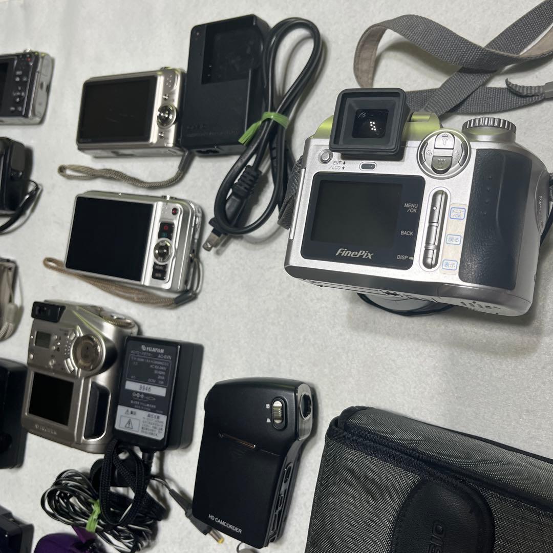 S*H様 デジカメ　14台まとめ売り《ジャンク》