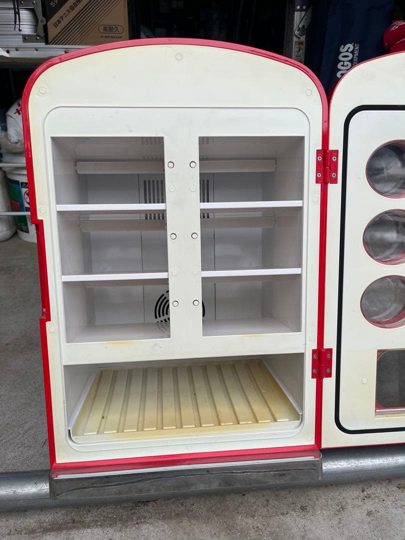 自動販売機型冷蔵庫 アメリカンレトロデザイン - メルカリ