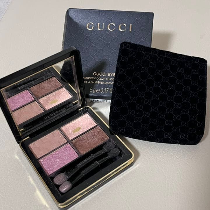 グッチ アイシャドウ ローズ系4色パレット - メルカリ