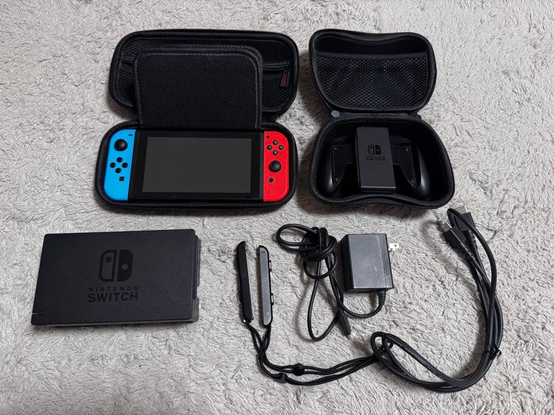 ニンテンドースイッチ本体 ホリパッド2個 充電グリップ microSD ケース