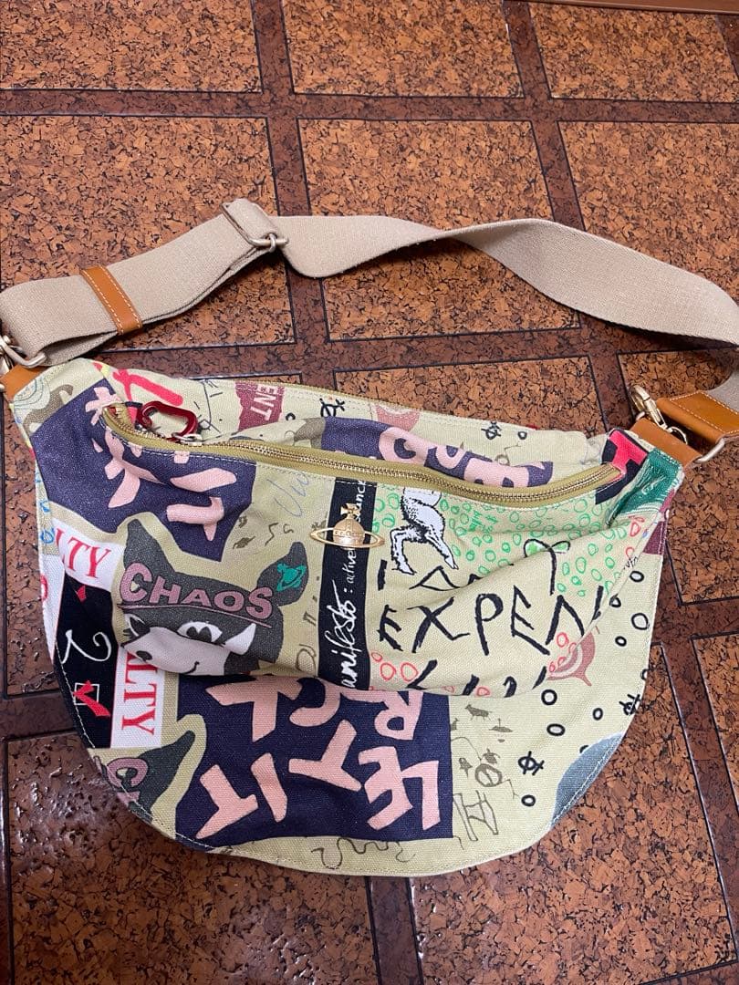 ヴィヴィアン パッキングペーパー100ディズ バッグ 中古・古着通販】Vivienne Westwood (ヴィヴィアンウエストウッド