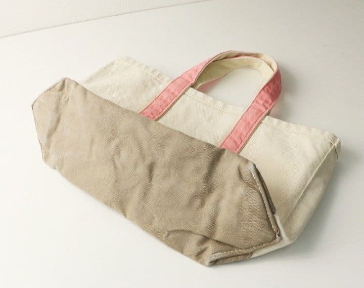 ハグオーワー HUG O WaR セルビッチマルチカラートートバッグ M - メルカリ