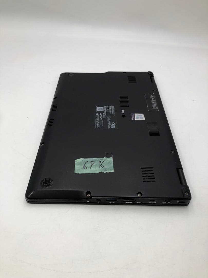 富士通 LIFEBOOK i3 -1115G4 8GBメモリ SSD 256GB