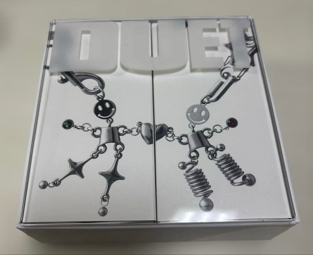 K-POP・アジア ZICO, Lilas Single 'DUET' (Merch Ver.) Amazon.co.jp: ZICO、Lilas (YOASOBI's ikura) - シングル 「DUET