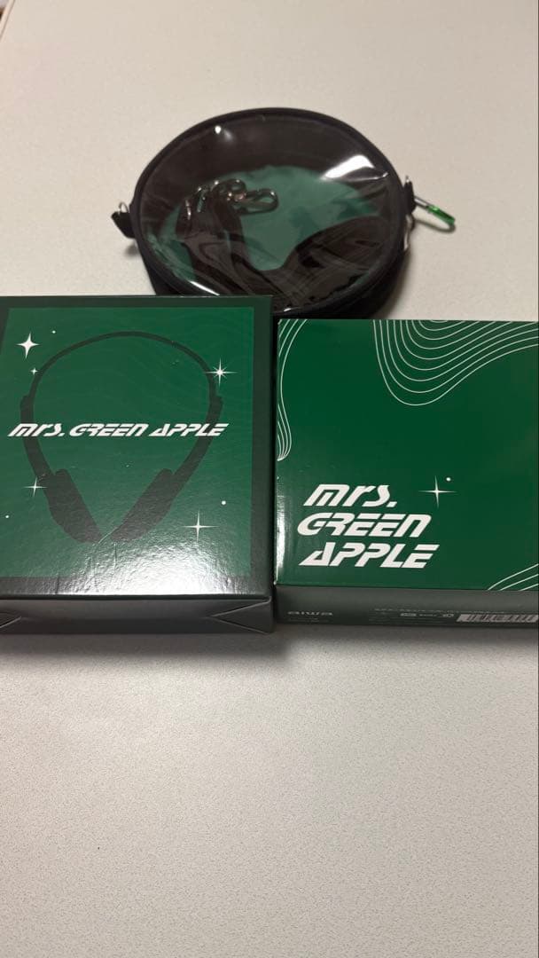 Mrs. GREEN APPLE ポータブルCDプレイヤー ヘッドフォン - メルカリ