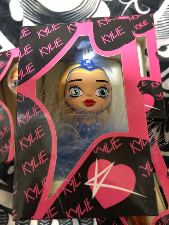 激レア 入手困難！カイリーミノーグ フィギュア4体セット