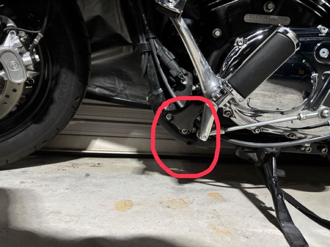 ハーレースポーツスター バンキンクラッシュバー エンジンガード 04