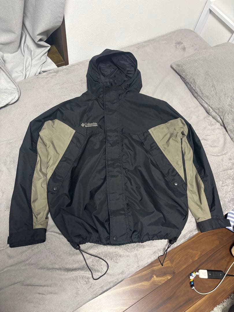 antimid REVERSIBLE SHELL JACKET