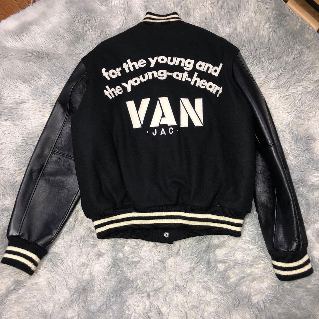 は*ち様 VAN JACレザー切替スタジャン黒試着程度 VAN Jacket - 【激レア•美品】VAN JACKET スタジャン 黒×黒 袖レザー L