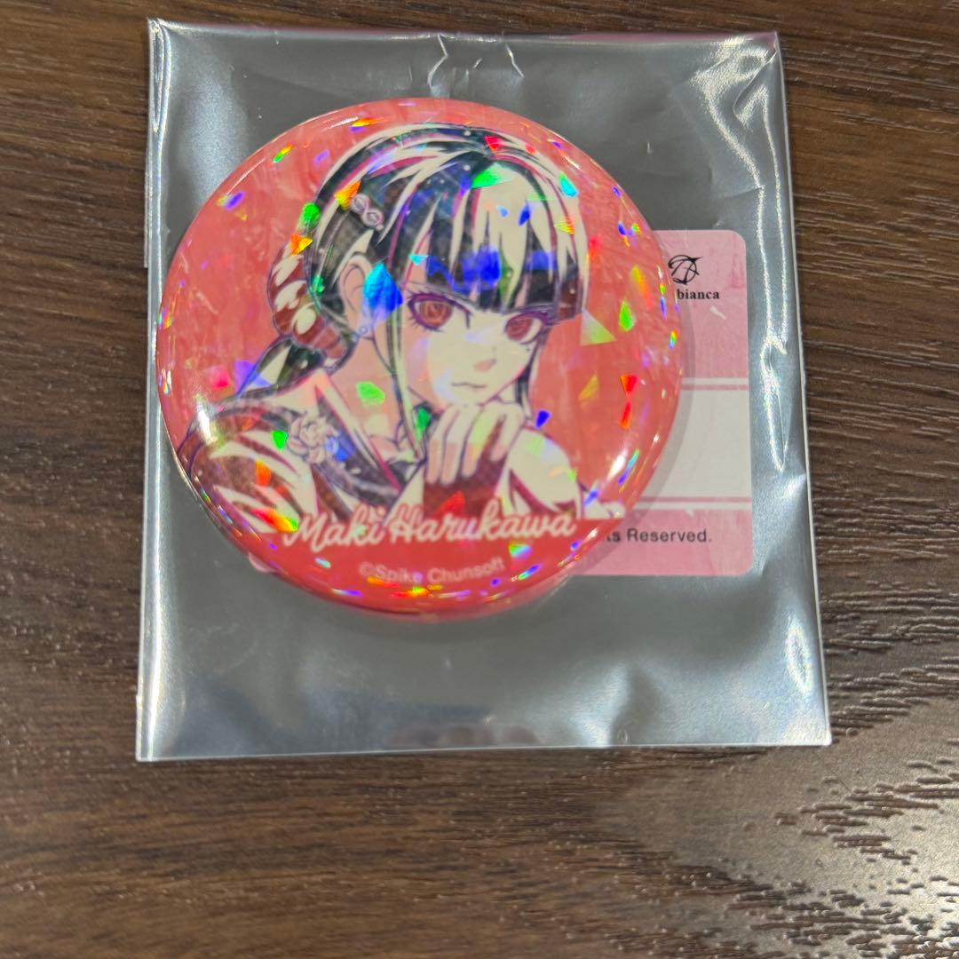 ダンガンロンパ】AniArt ホログラム缶バッジ 春川魔姫 - メルカリ