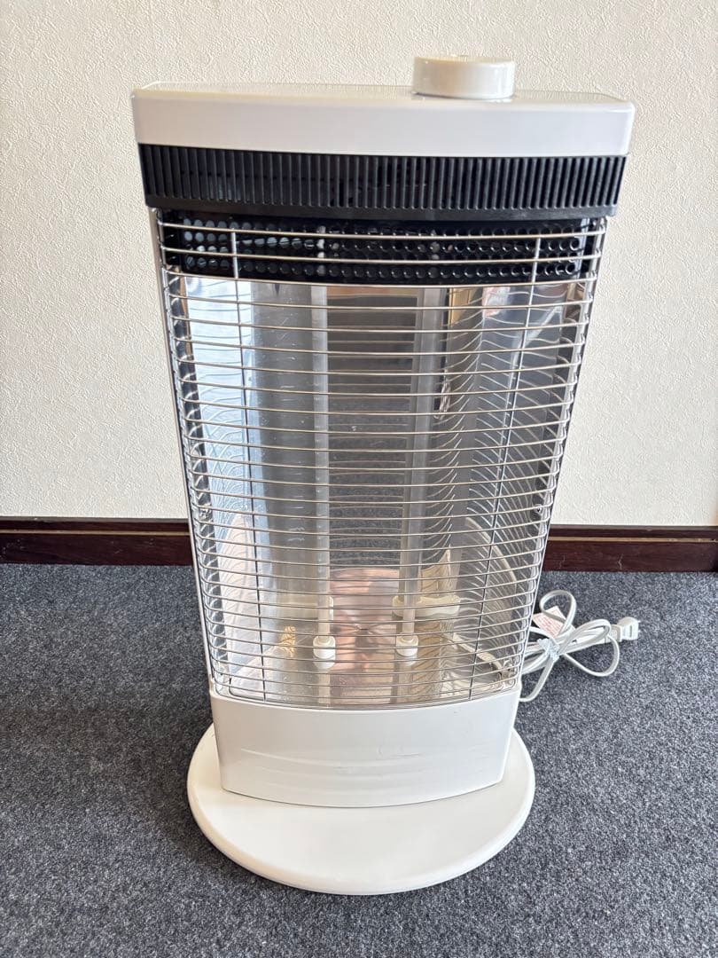 トヨトミ赤外線ヒーター 電気ストーブ EH-Q100I - メルカリ