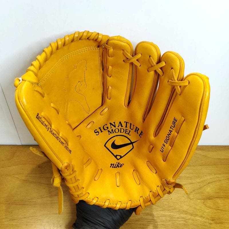 NIKE 上原浩治モデル シルエットデザイン ナイキ 投手用 軟式グローブ