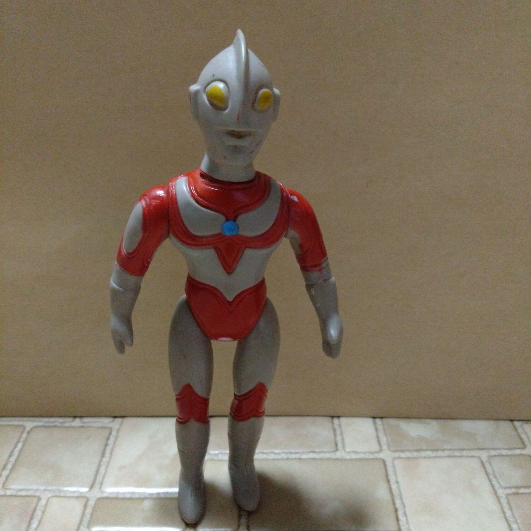 ブルマァク 帰ってきたウルトラマン ソフビ ミドルサイズ 朱色 - メルカリ