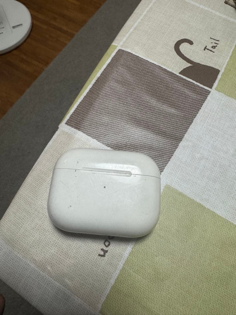 AirPods本体 ホワイト ジャンク AirPods 本体 ホワイト ジャンク品 - メルカリ