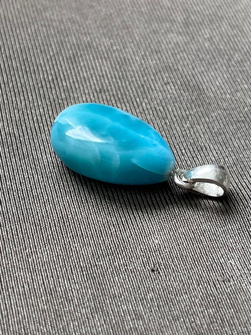 天然石ラリマー☆高品質！ひし型ペンダントトップ☆マリンブルー＆形が