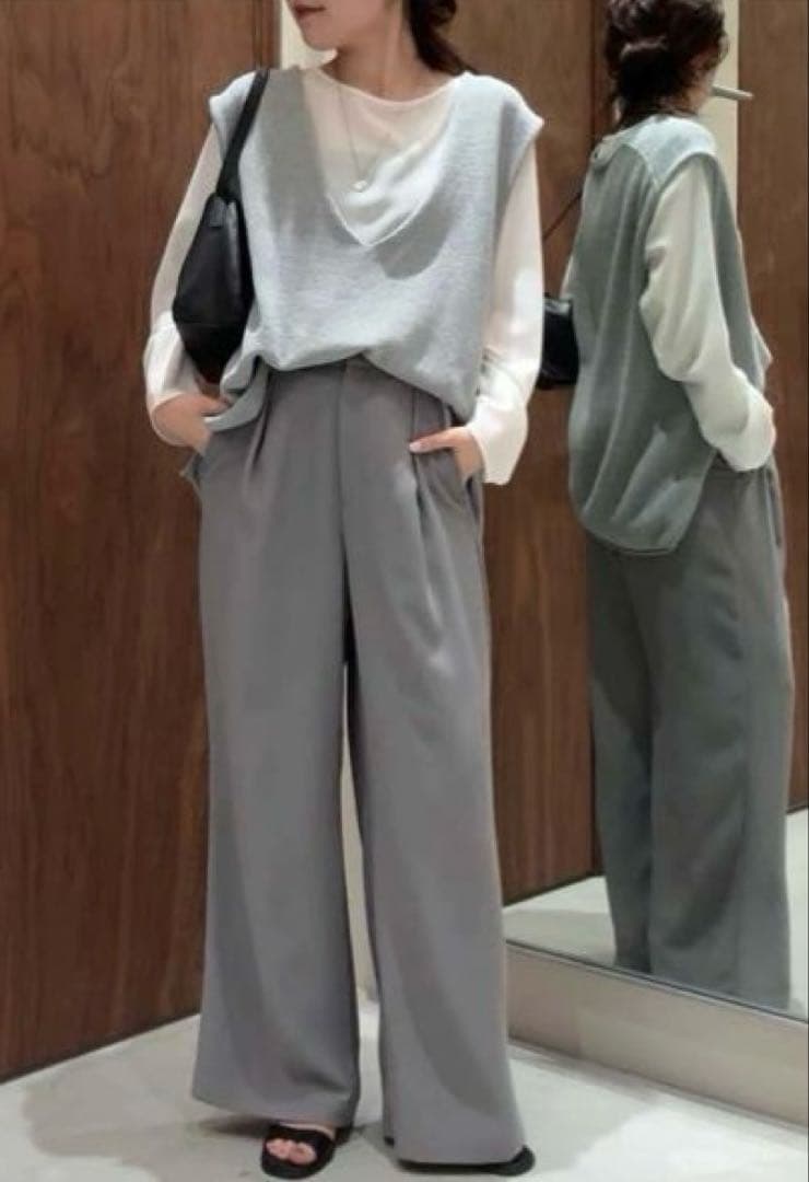 ガリャルダガランテ 【万能インナー】ラウンドブラウスTee 近年モデル