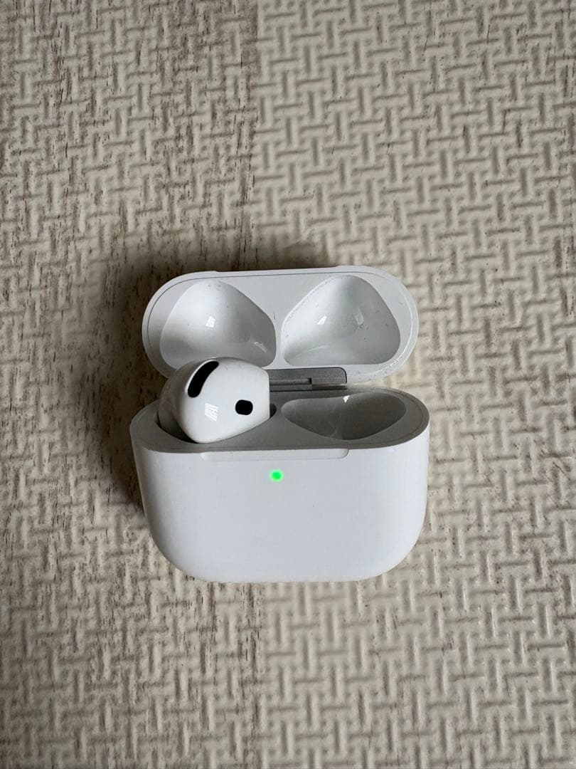 AirPods4 右耳なし - メルカリ