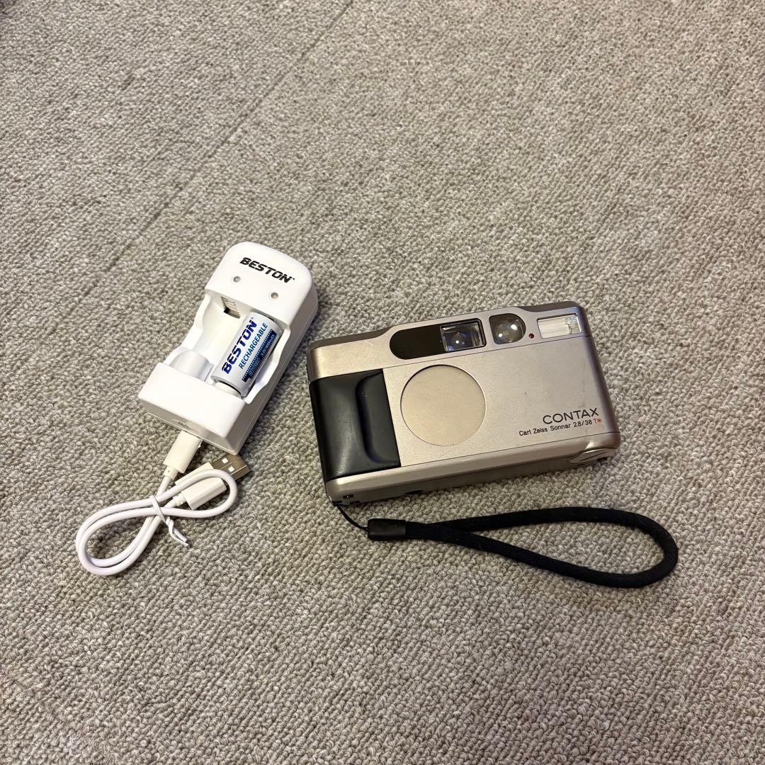 CONTAX T2 コンパクトフィルムカメラ フィルムカメラ グレー 京セラ CONTAX T2 レビュー｜高級コンパクトフイルムカメラの先駆者