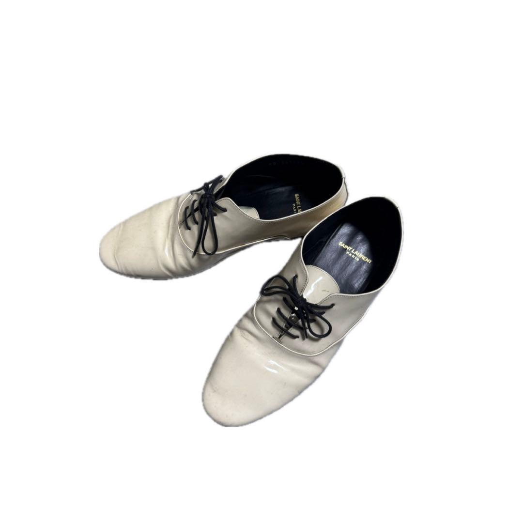 ꧁꧂Saint Laurent レザーシューズ エディ期 ギャラリー：研ぎ澄まされた大人の色気を醸すサンローラン──冬の決定