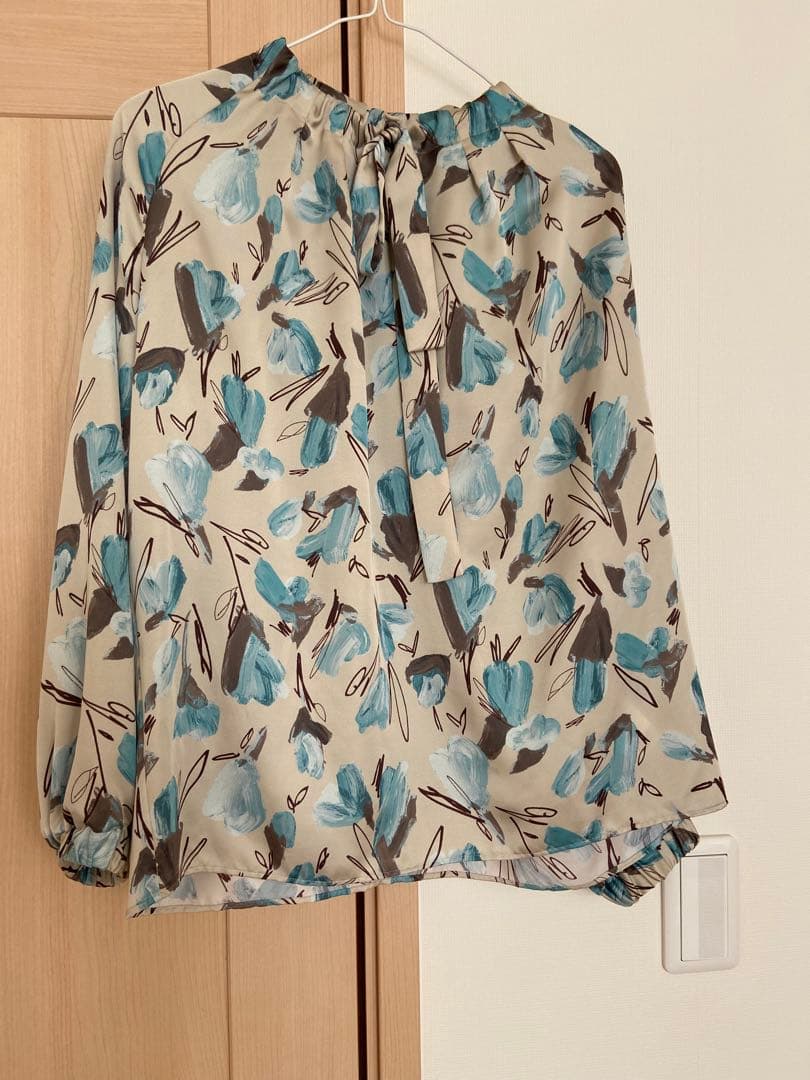 トゥモローランド ブーゲンビリアプリント ボウタイギャザーブラウス