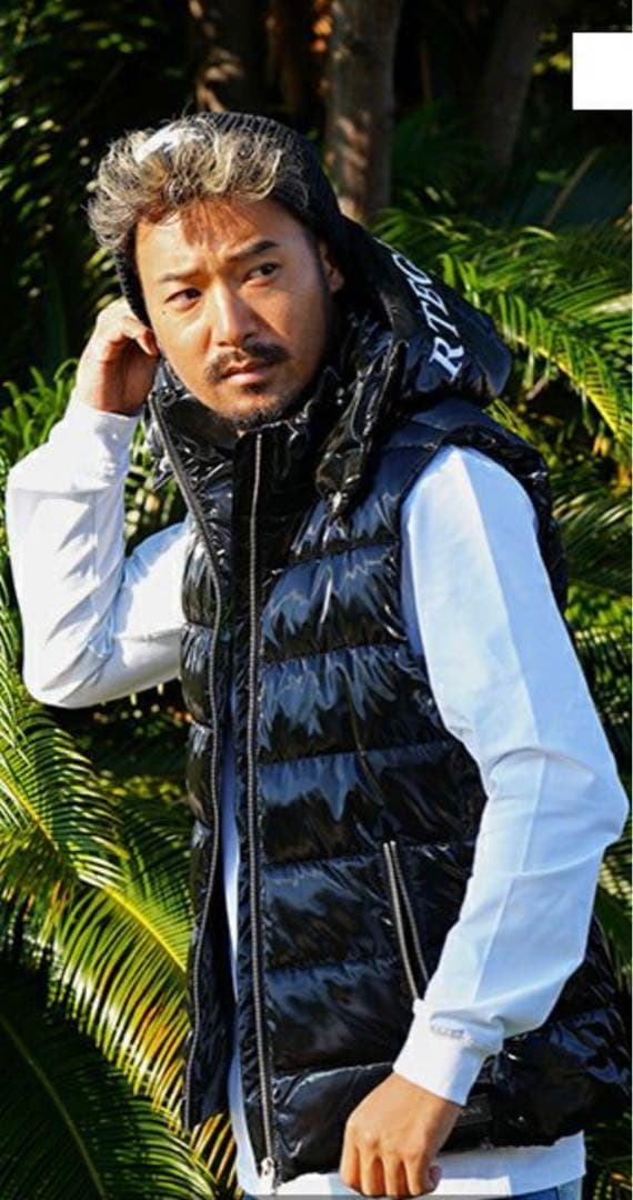 アダムスジャグラー ダウンベスト s - メルカリ