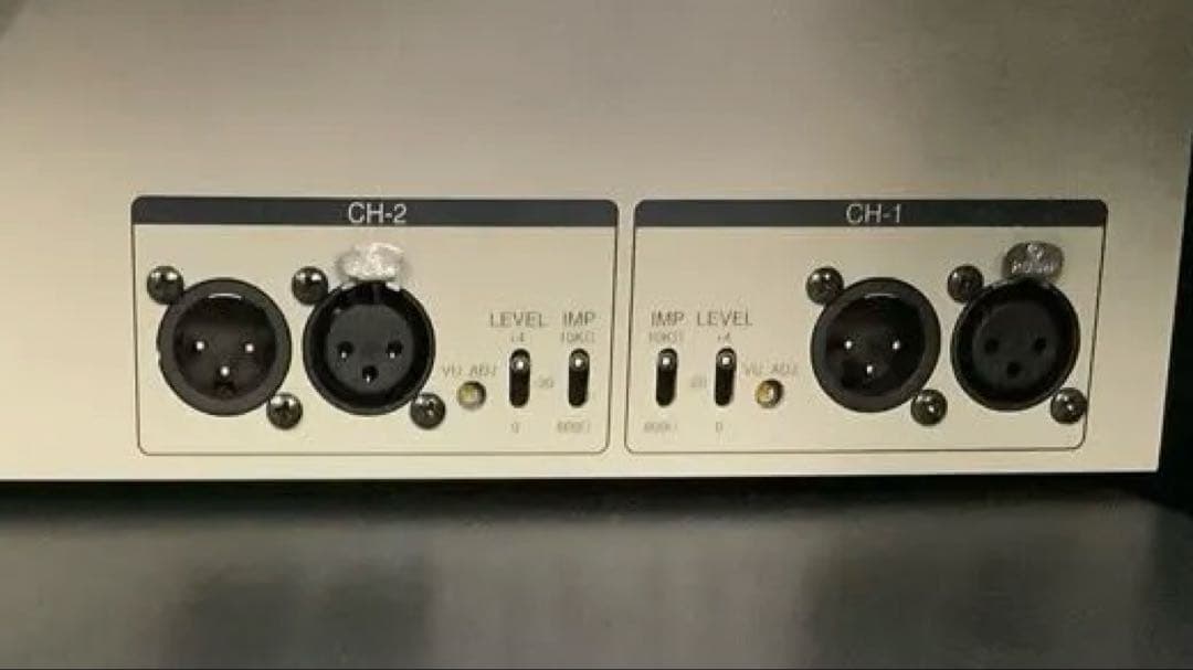 ヤマハ アナログミキサーMV800 とVU メーター 6uラックのset - メルカリ