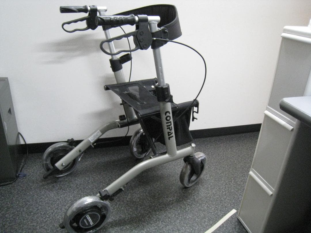 ナブテスコ CONPAL 抑速ブレーキ付き歩行車 歩行器 シルバーカー ⑥