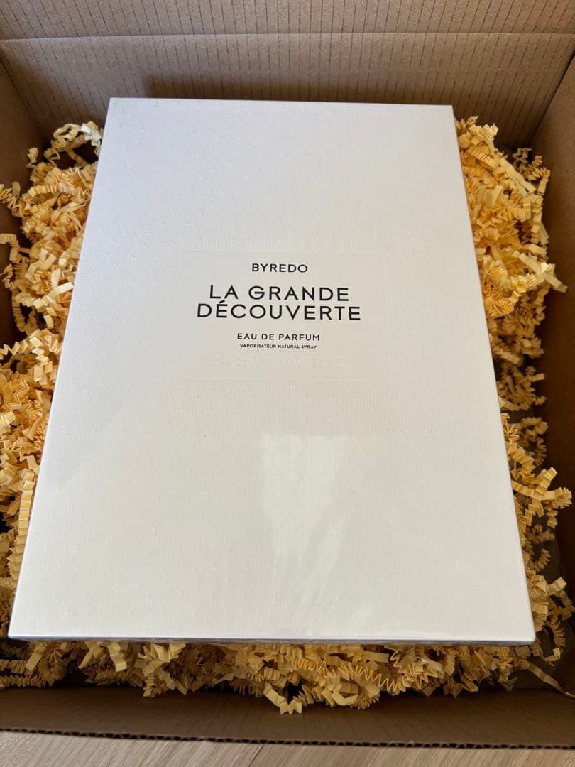 トゥインクリング スカイ エスティローダー練り香水の通販はau PAY