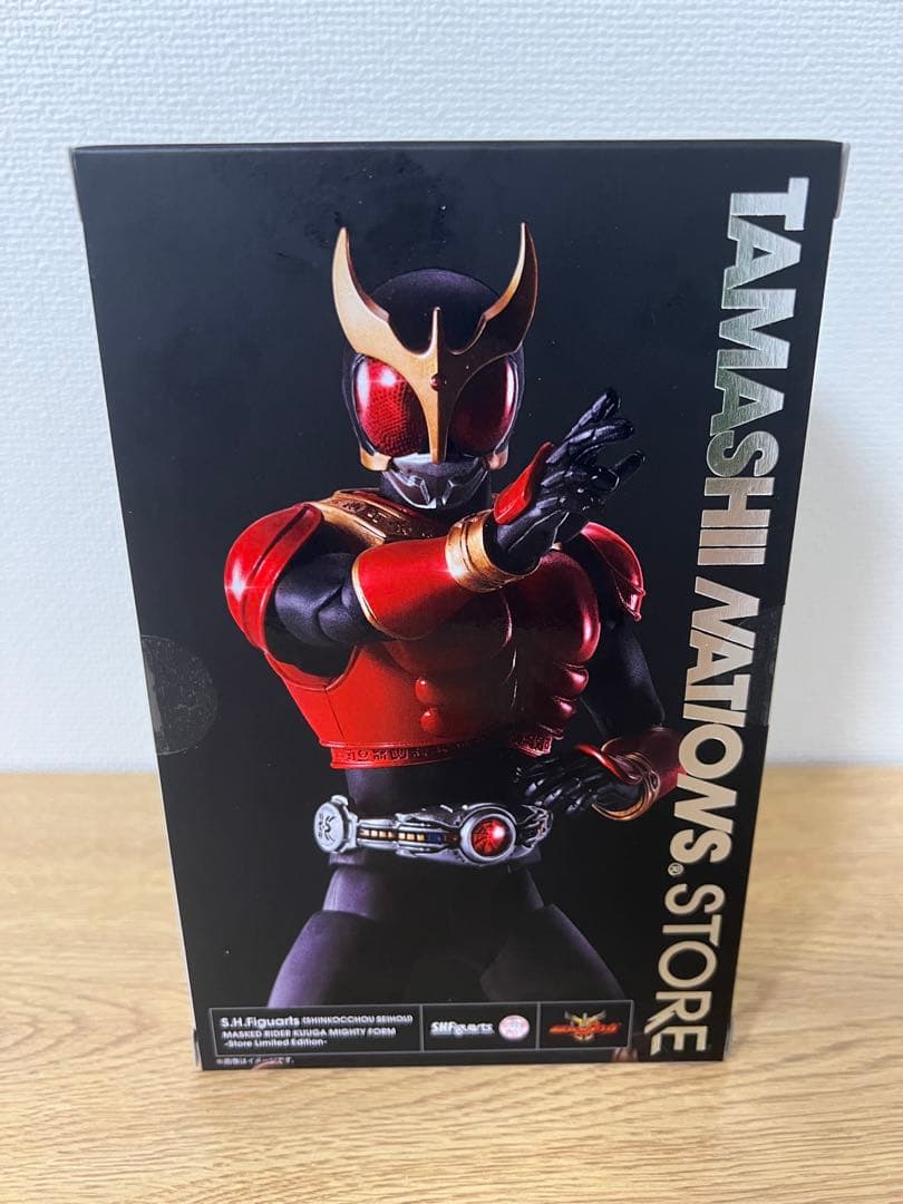 【新品、未使用】真骨彫 仮面ライダークウガ マイティフォーム Amazon.co.jp: TAMASHII NATIONS S.H.フィギュアーツ (真骨彫製法