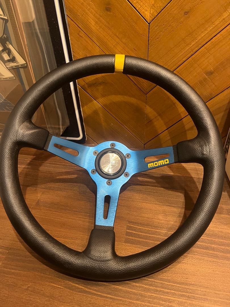 Momoステアリング　35パイ　ほぼ新品 Amazon | モモ(Momo) ステアリング MOD.08 35パイ BK M-58