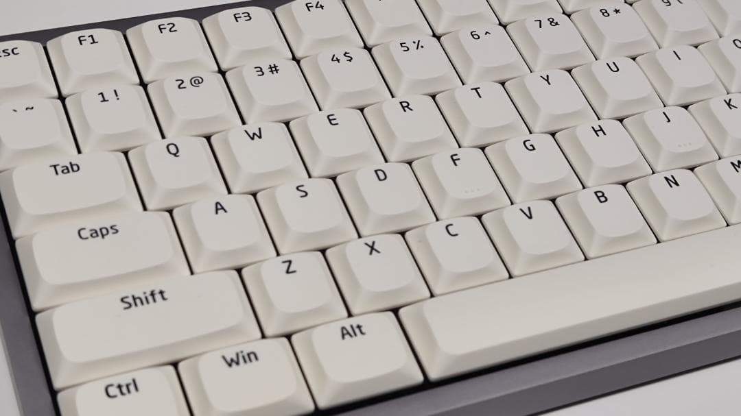 ☆特別限定カスタム☆LOFREE FLOW2グレー（84キー） × 静音ピンク軸