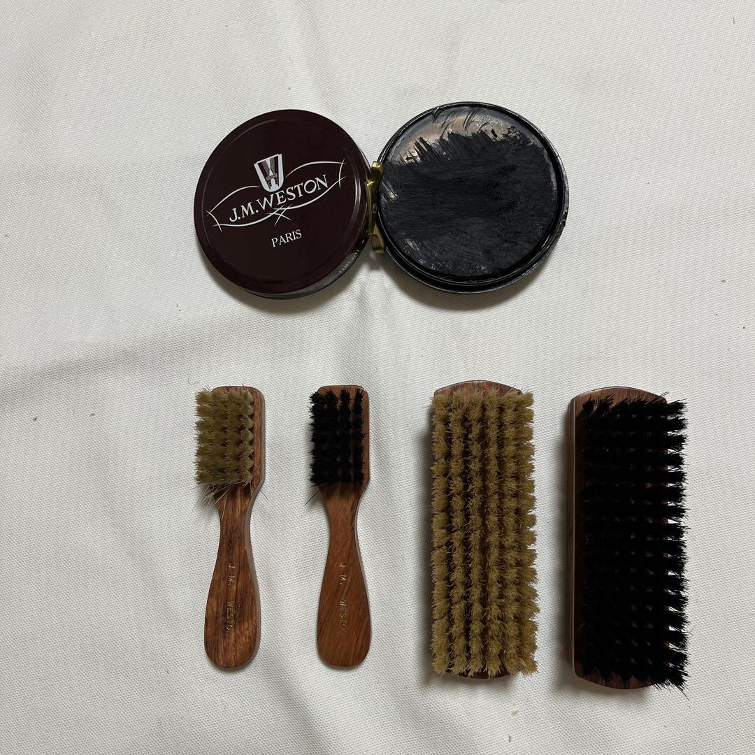 希少品】【J.M. WESTON】靴磨きセット（ケース入り） - メルカリ