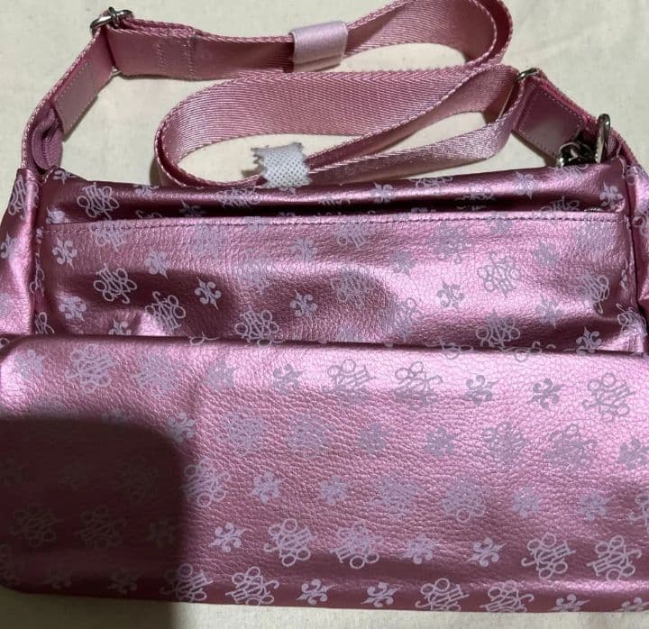 新品・未使用】 ヤマト屋 Nuvo ショルダーバッグ 希少限定品 ラビラビ