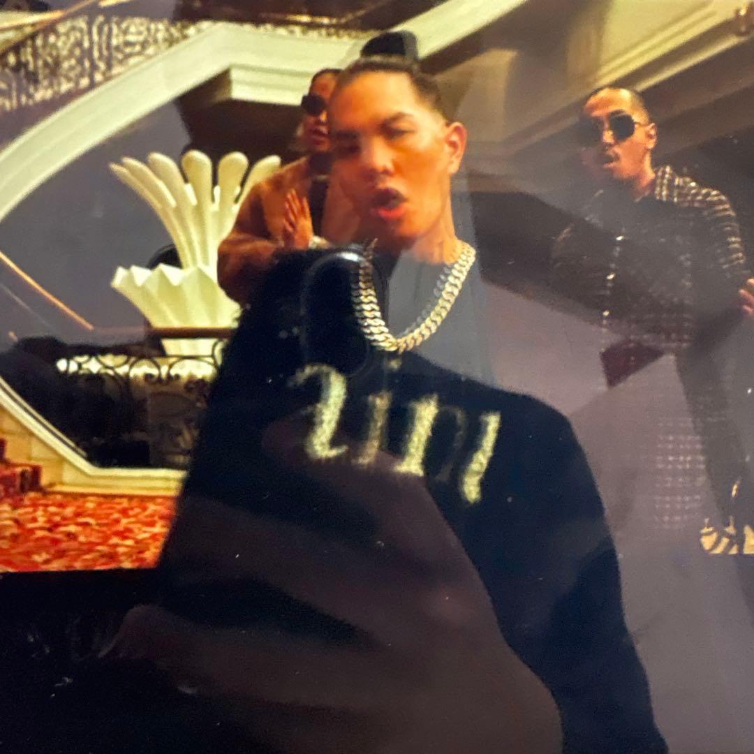 WAON様専用 BADHOP Tiji Jojo着用 - トップス在庫 処分