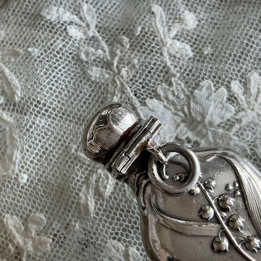 B】フランスアンティーク すずらん パフュームボトル フラコン・ド