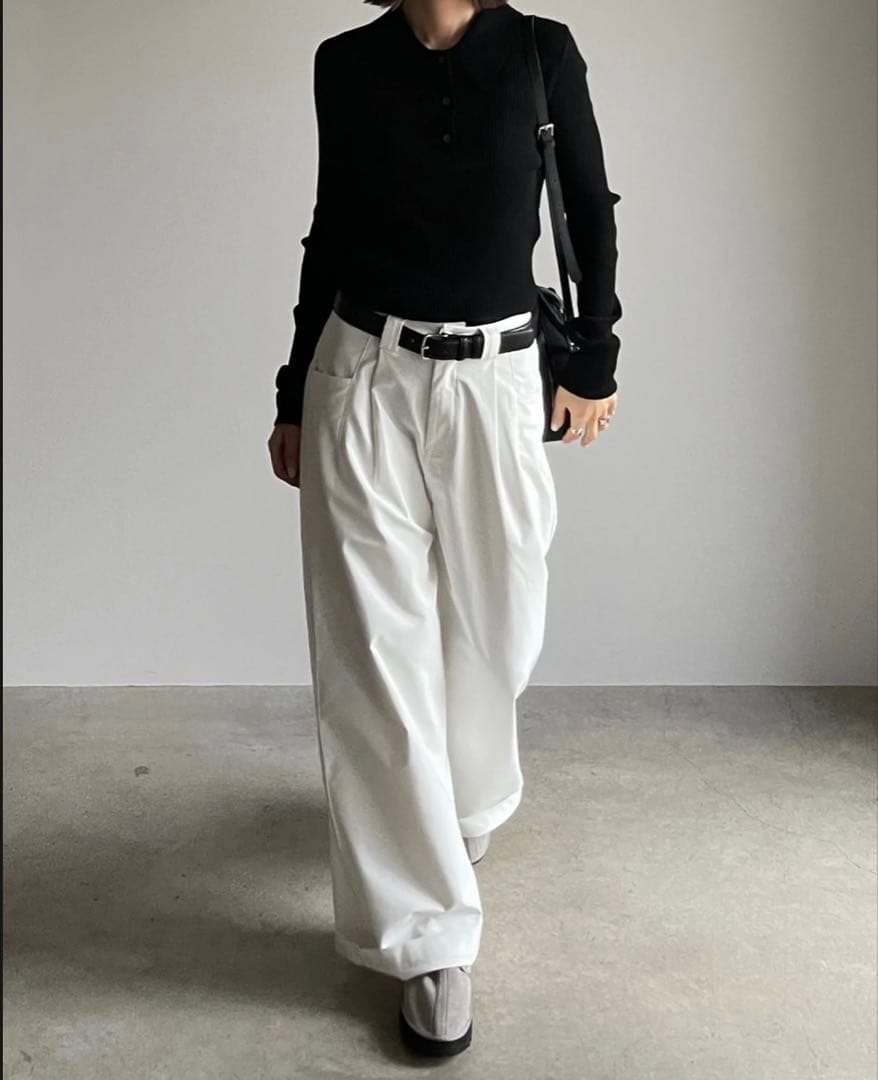 FASHIRU ホワイト ワイドチノスラックス新品未使用　タグ付　サイズＭ 2026年最新】fashiru ワイドチノの人気アイテム - メルカリ