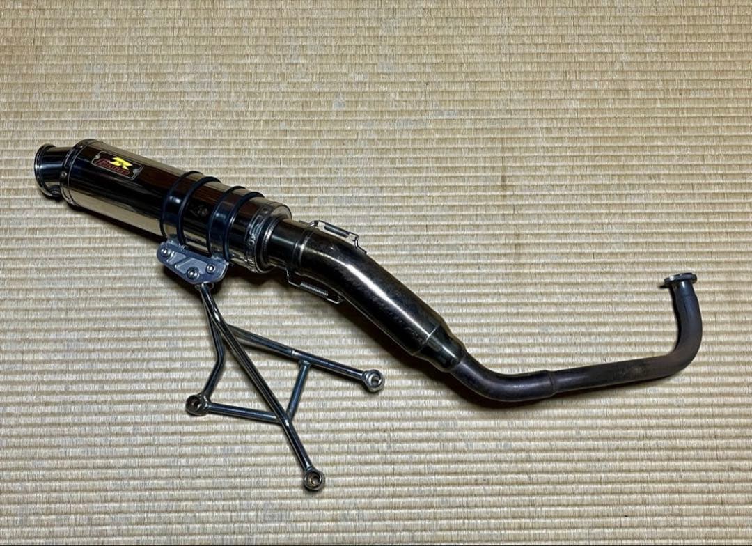 Realize ホンダ PCX125/150JF56 22Racingマフラー - メルカリ