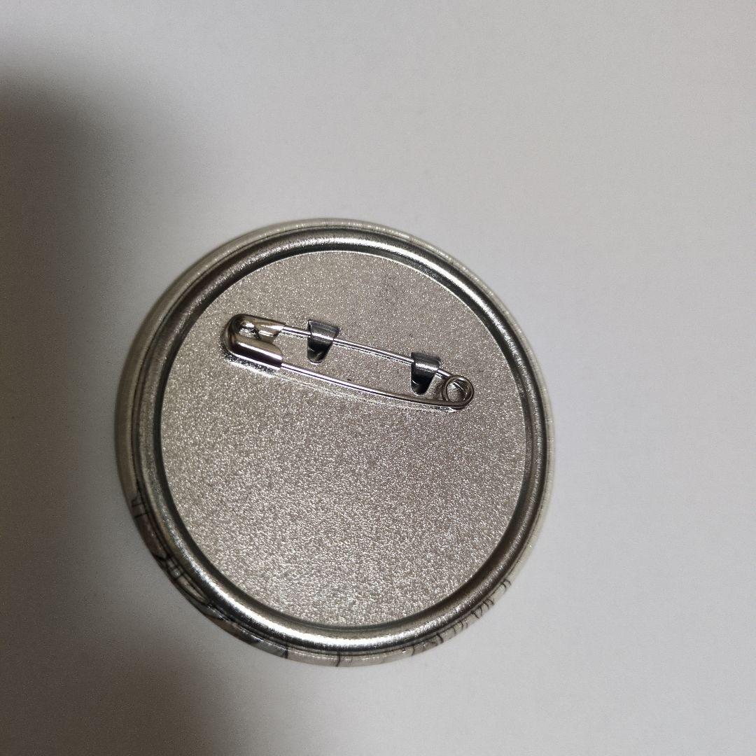 進撃の巨人 きゃにめ 缶バッジ ベルトルト ライナー - メルカリ