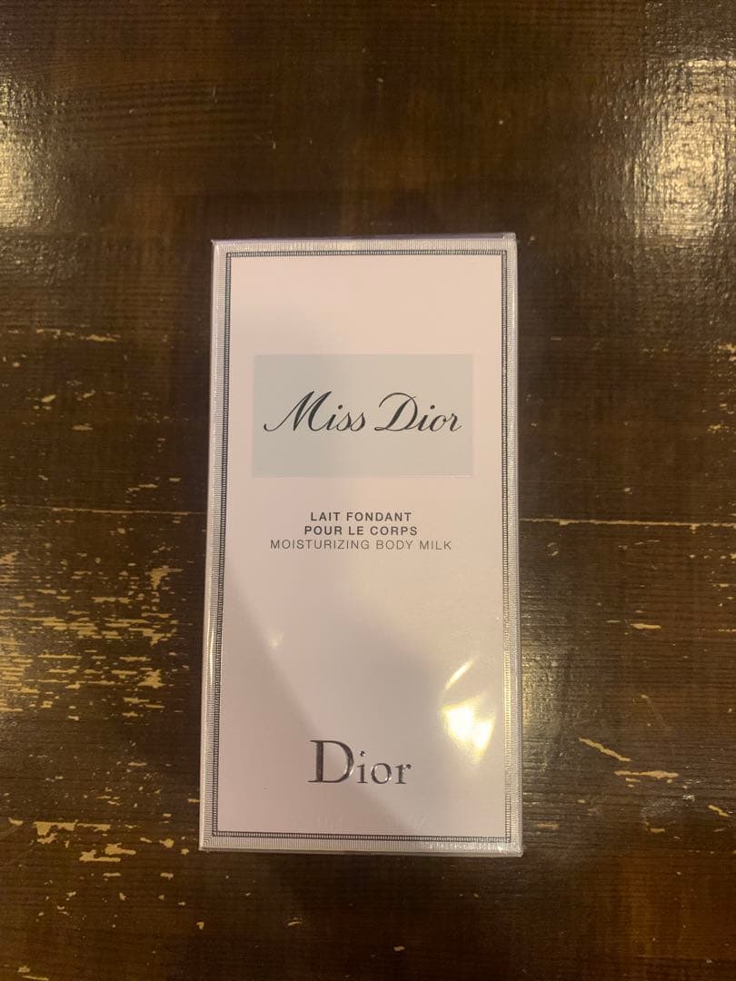 Miss Dior ボディーミルク 200ml 楽天市場】ディオール ミスディオール ボディ ミルク 200ml ボディケア