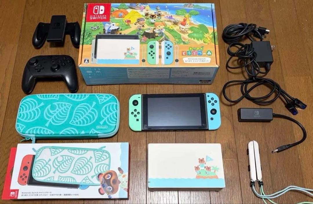 Nintendo Switch あつまれ どうぶつの森セット + 周辺機器 Amazon、「Nintendo Switch あつまれ どうぶつの森セット」＋グッズ