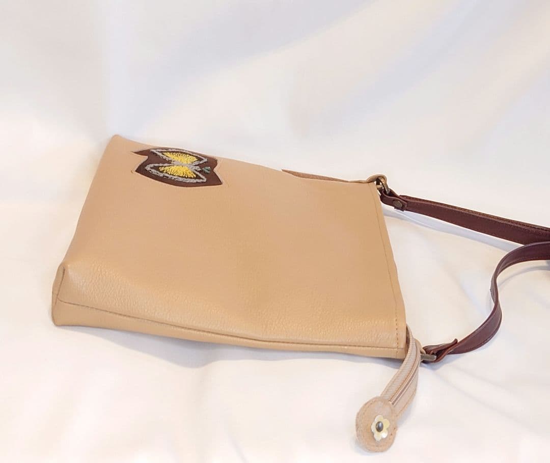 ミナペルホネン✳︎ハンドメイド✳︎ミディアムパン本革ショルダー